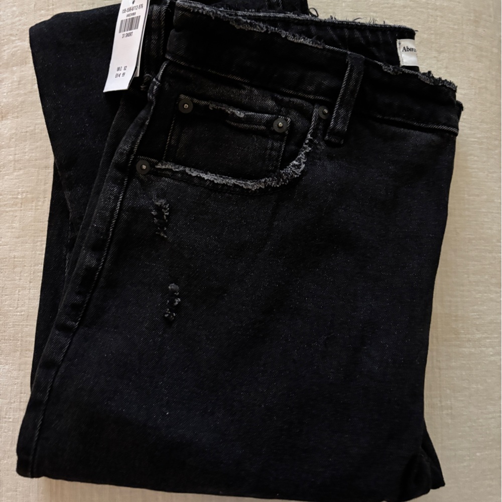 Abercrombie & Fitch - Skinny High Rise, Curve Love Distressed Jeans